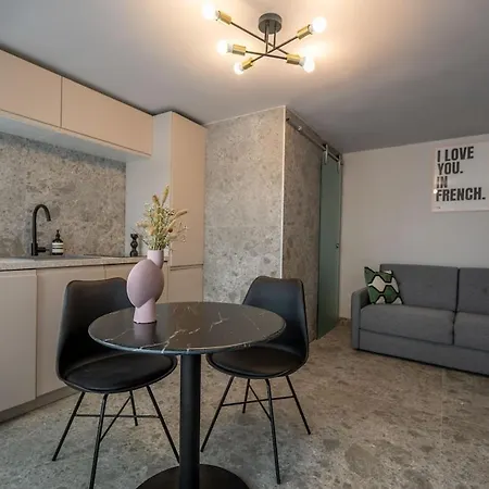 Appartamento Cosy In Montorgeuil Parigi